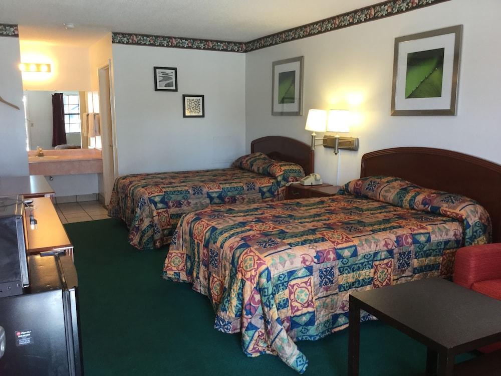 American Inn photo 6