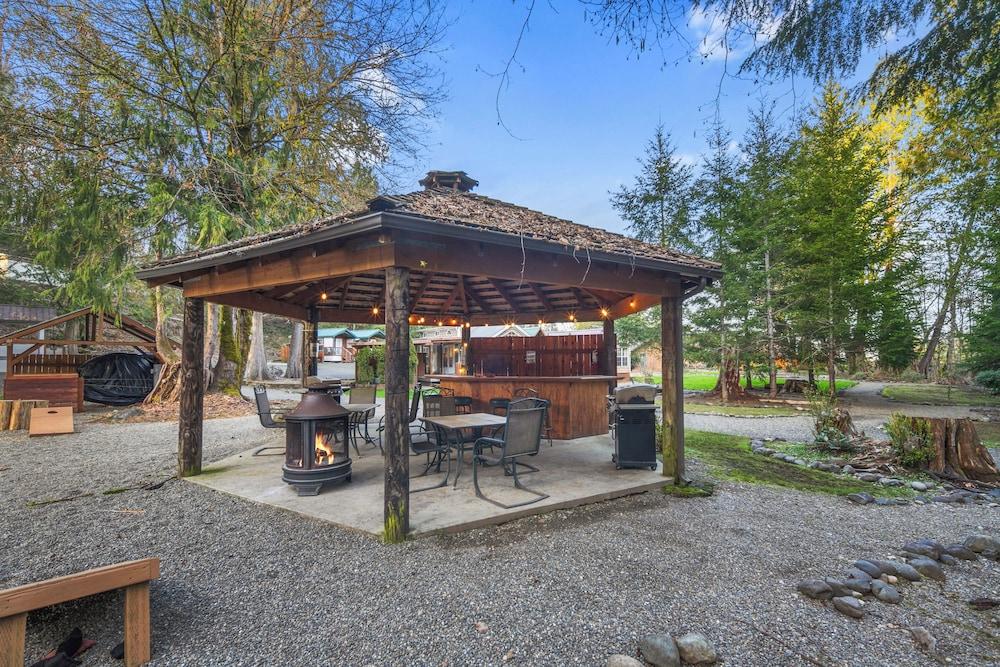Robinhood Village Resort photo 87