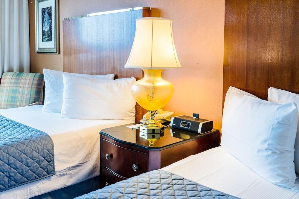 Metro Points Hotel photo 10