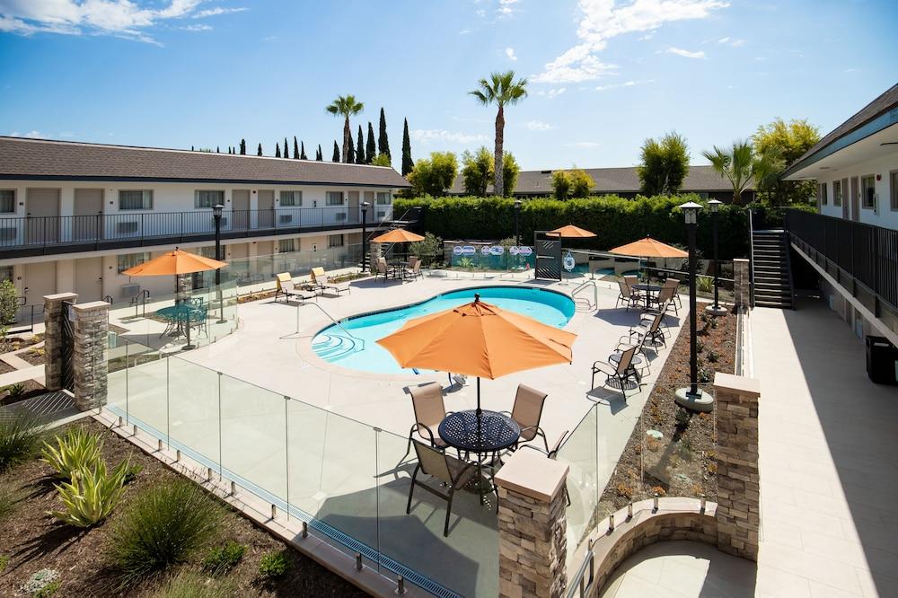 Orange Grove Inn photo 24