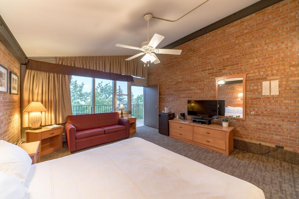 Mountain Chalet Snowmass photo 32