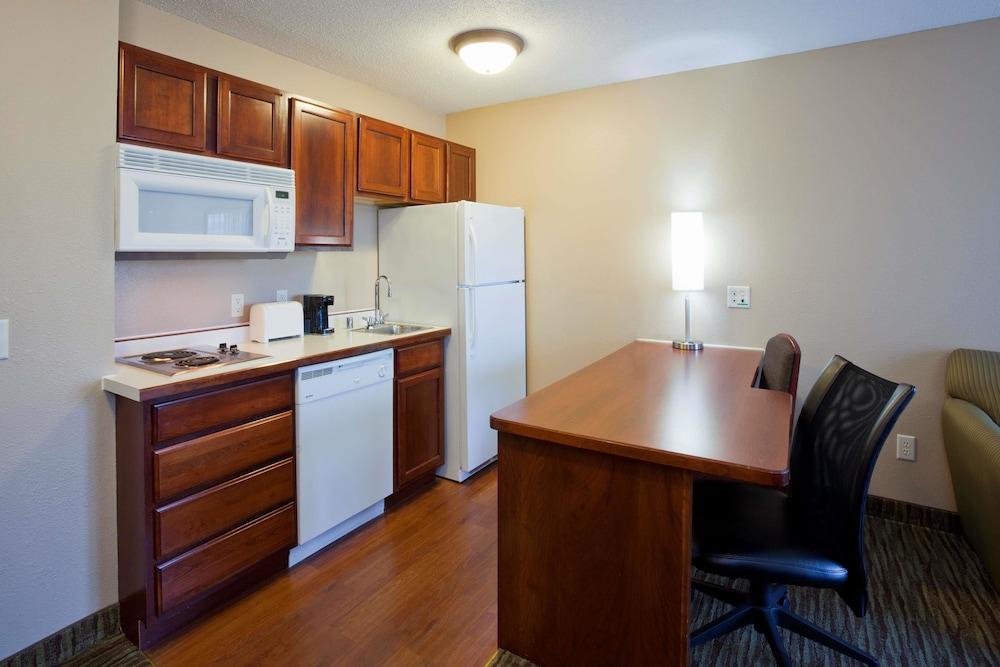 GrandStay Hotel & Suites photo 18