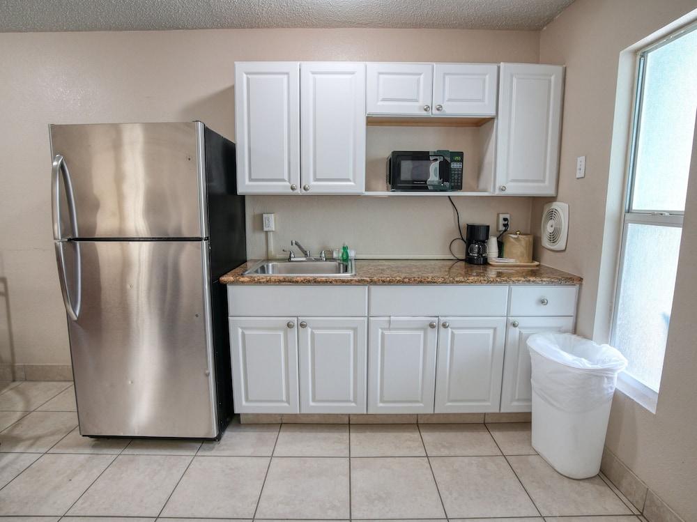 Clearwater Suites photo 21
