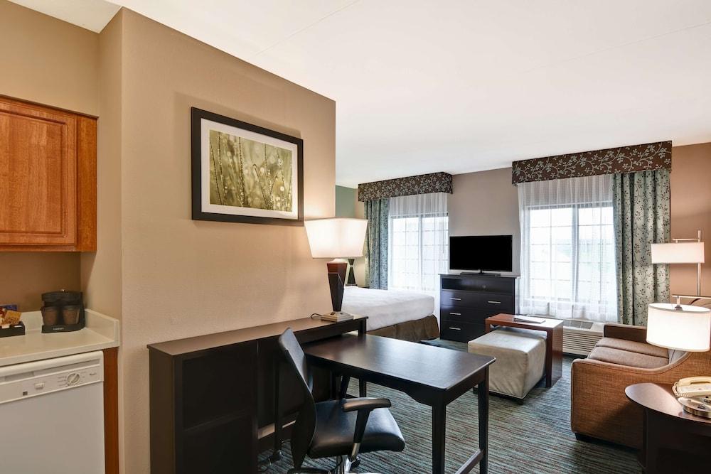 Homewood Suites by Hilton Aurora Naperville photo 6