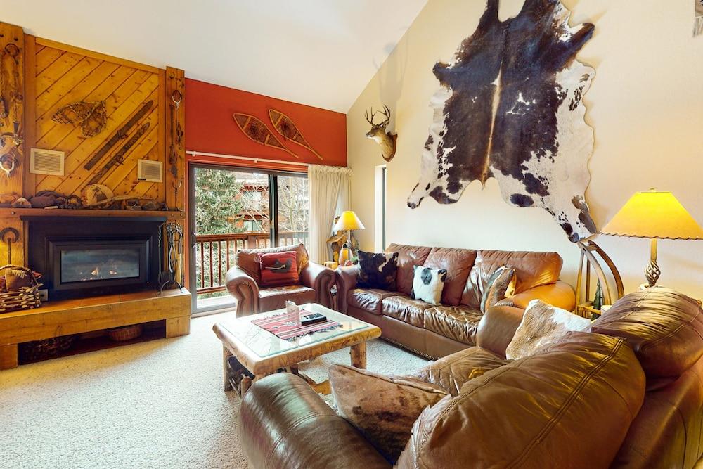 Pine Ridge Condominiums photo 26