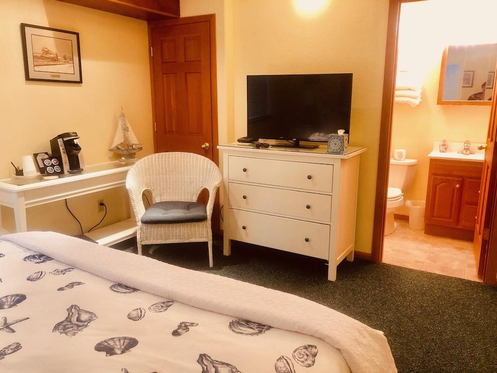 Driftwood Inn and Seaside Lodges photo 32