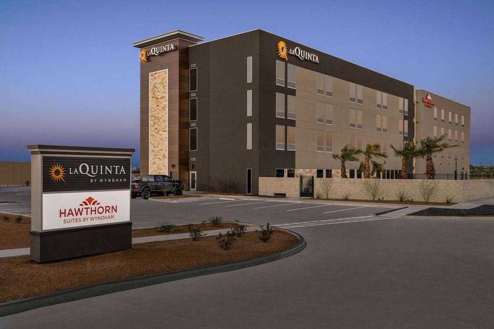 Hawthorn Extended Stay by Wyndham Del Rio photo 62