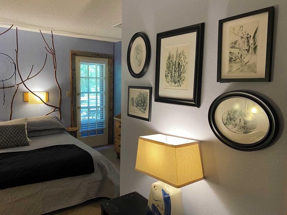 Manitou Lodge photo 31