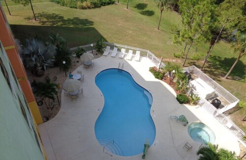 Allure Suites photo 18