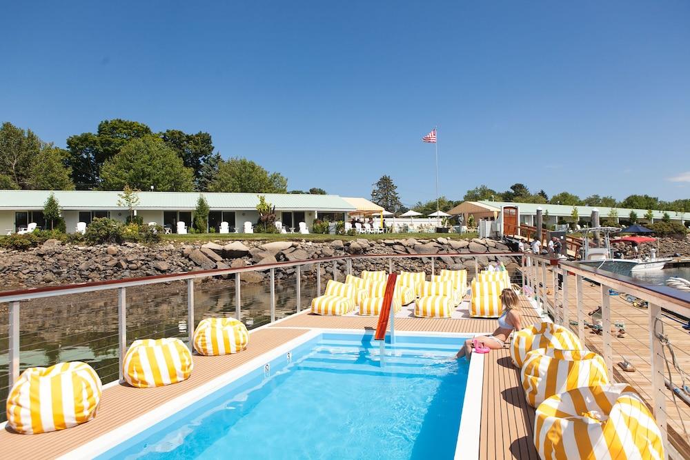 Yachtsman Hotel & Marina Club photo 41