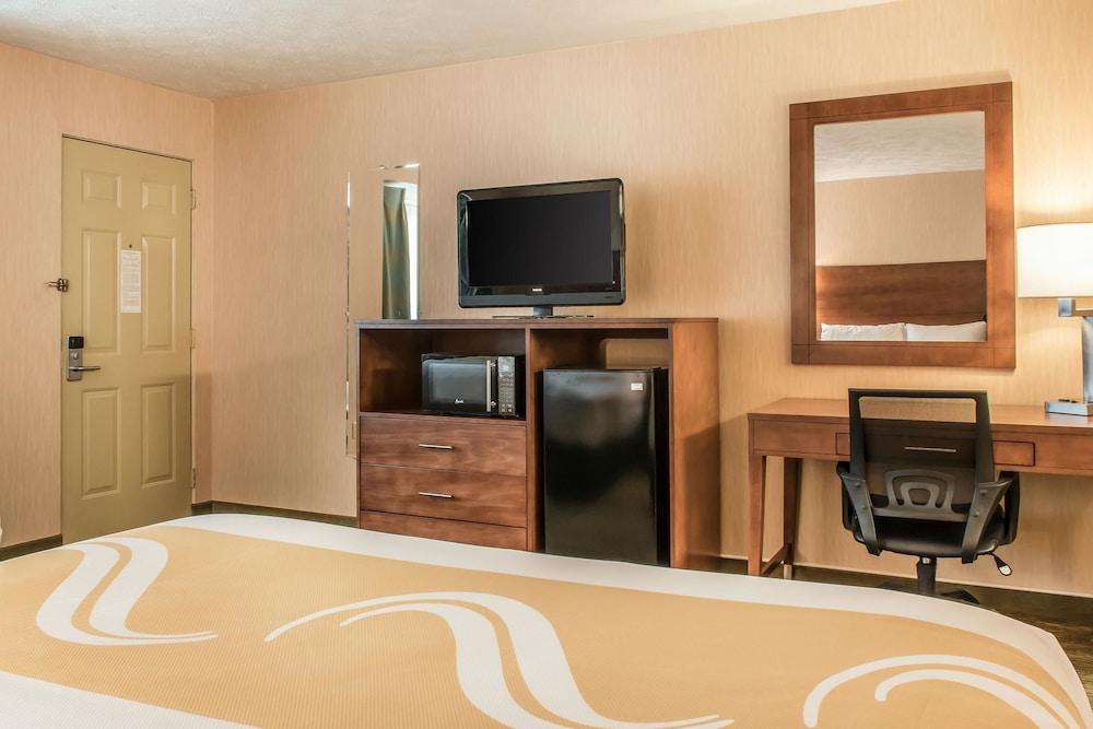 Quality Inn Bedford photo 28