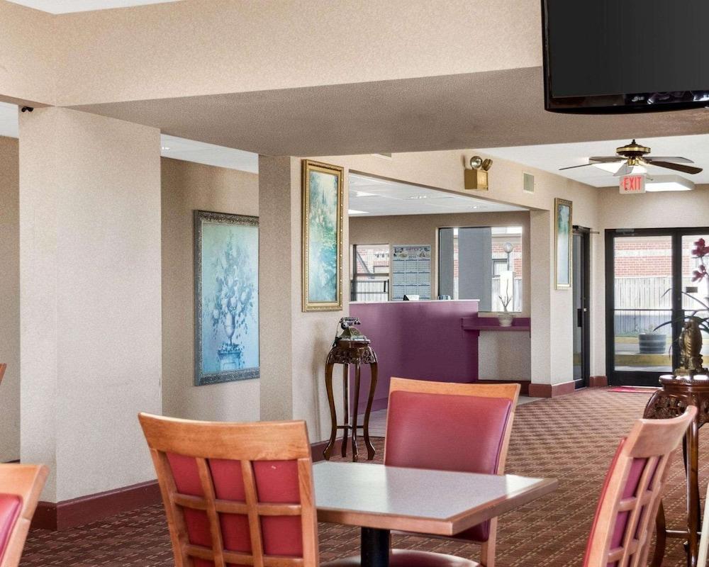 Econo Lodge Greenville photo 20