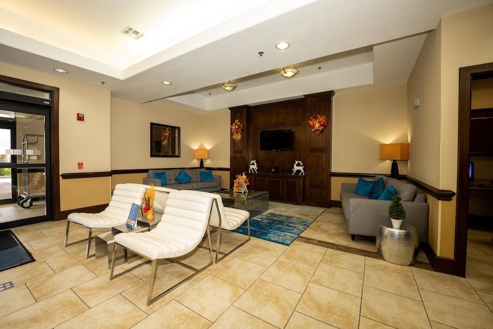 Holiday Inn Express & Suites Deer Park by IHG photo 18