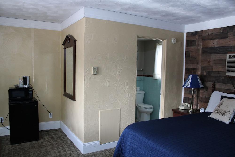 Lockview Motel photo 13