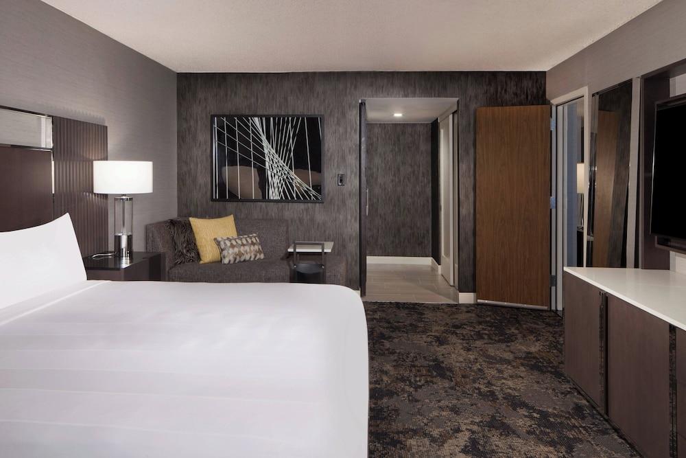 Dallas/Fort Worth Airport Marriott photo 52