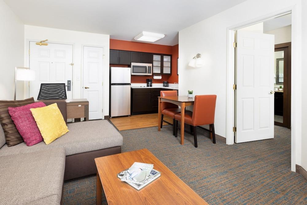 Residence Inn by Marriott Des Moines West photo 6