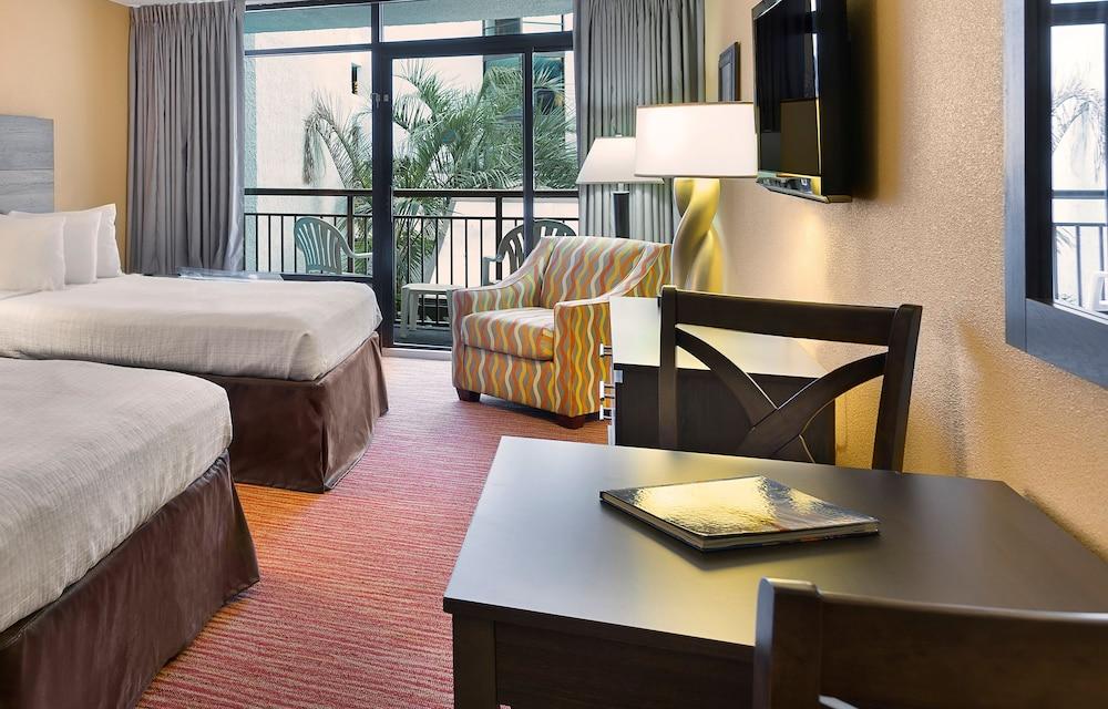 Landmark Resort photo 41