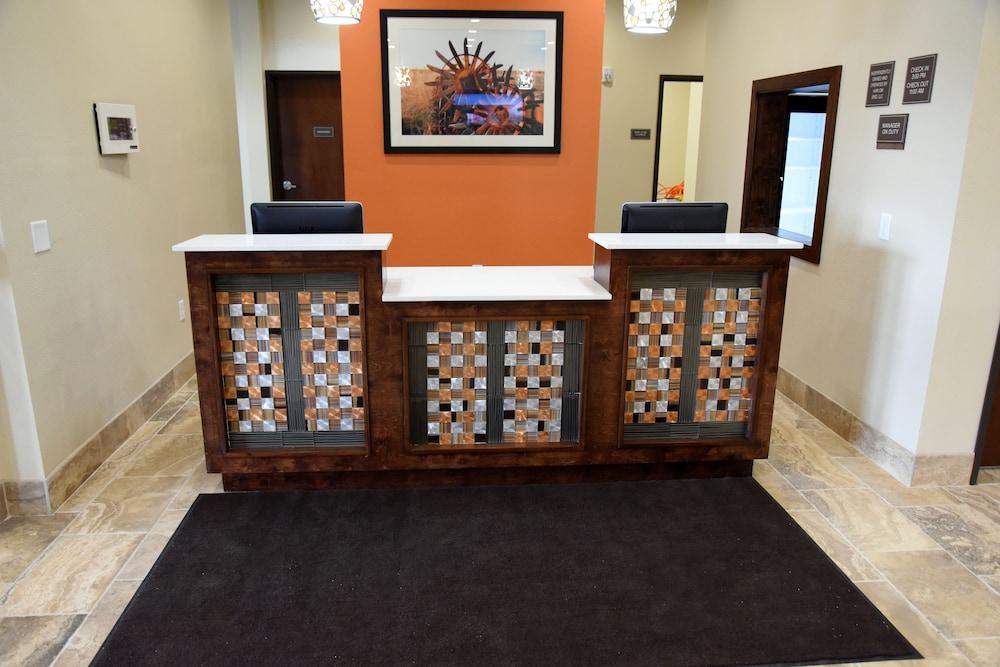 Home Away Suites photo 3