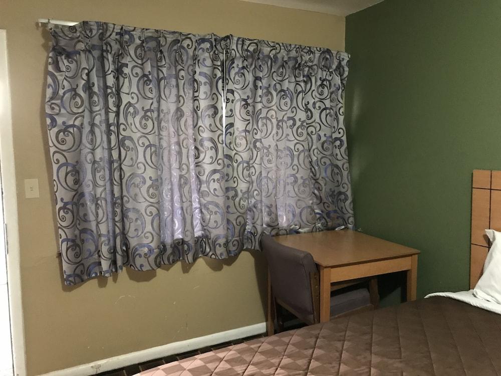 Princess Motel Maryville photo 22