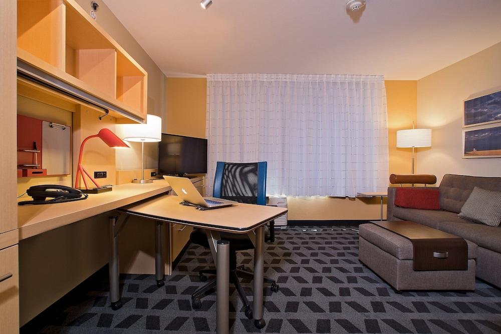 TownePlace Suites by Marriott Dodge City photo 1