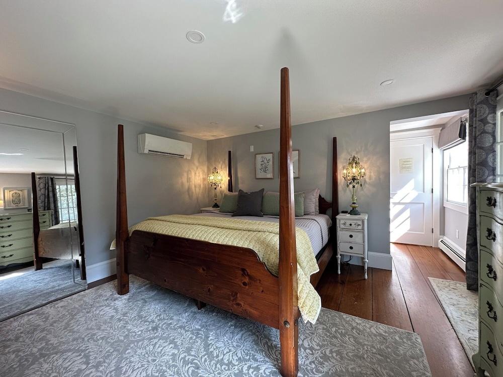 Inn at Perkins Cove photo 21