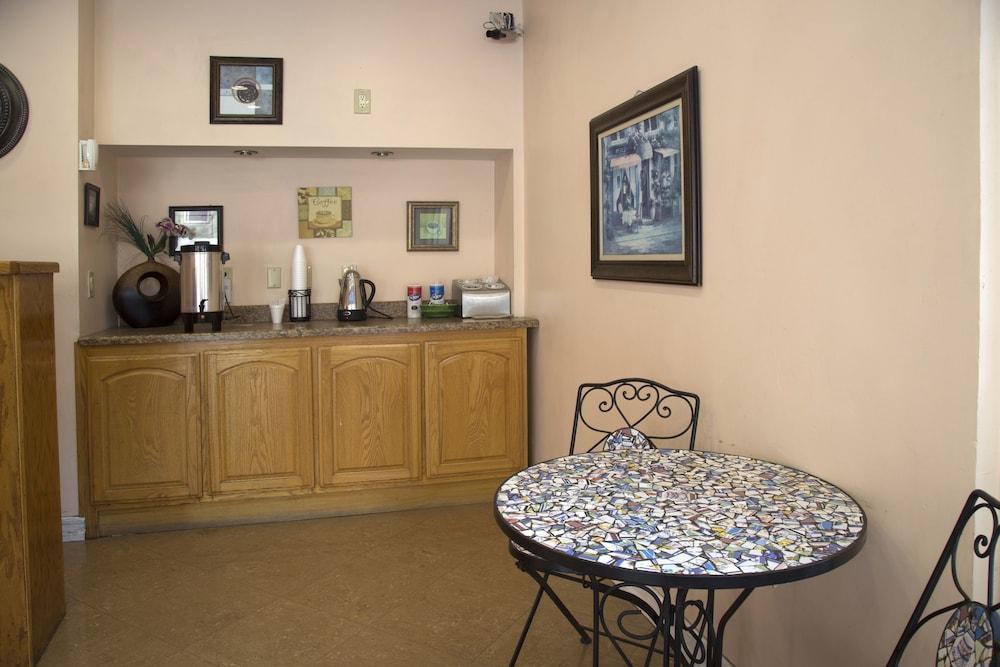 Harborview Inn & Suites San Diego Harbor photo 4