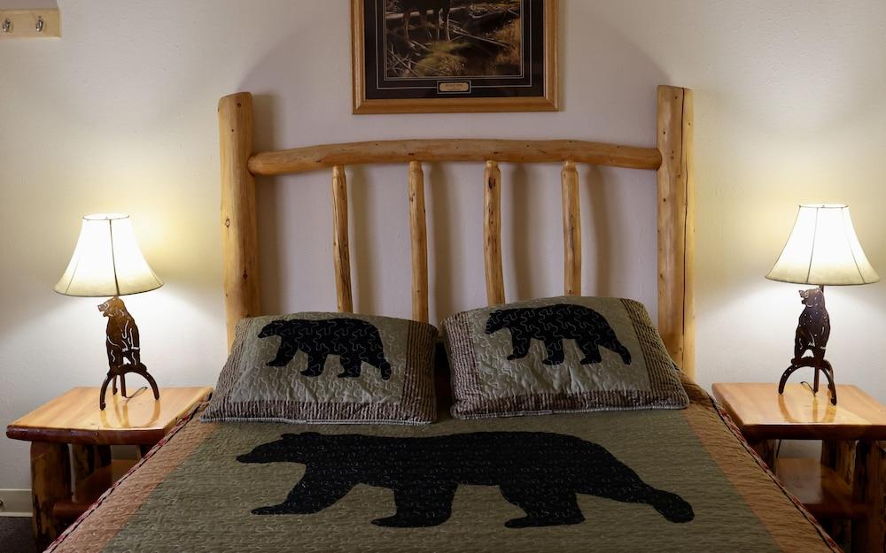 Rocky Mountain Lodge photo 28