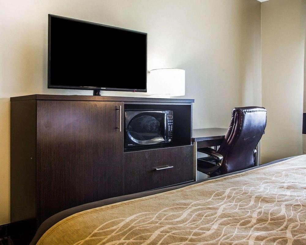 Quality Inn Dayton North - Vandalia photo 12