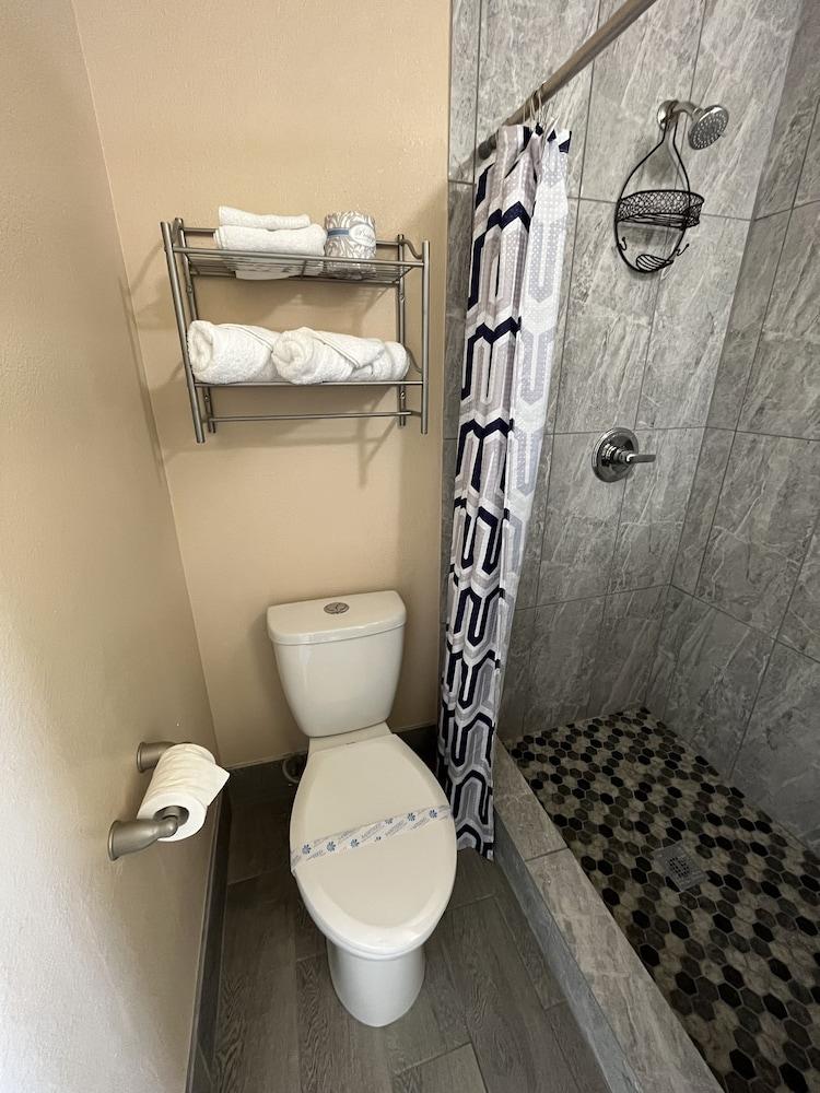 American Inn Grover Beach photo 20