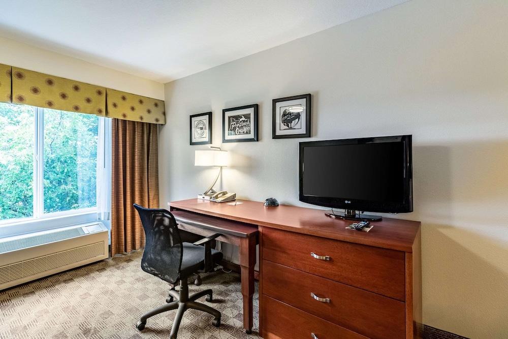 TownePlace Suites by Marriott Portland Airport photo 23