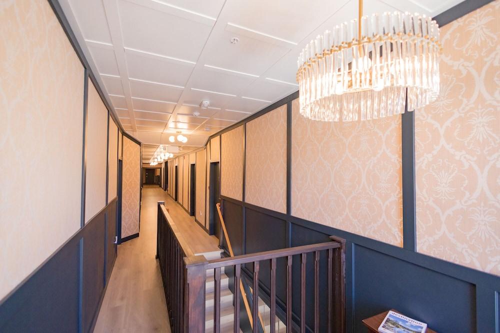 Speakeasy Suites photo 44
