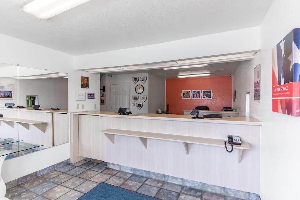 Motel 6 Pensacola, FL - Airport West photo 19