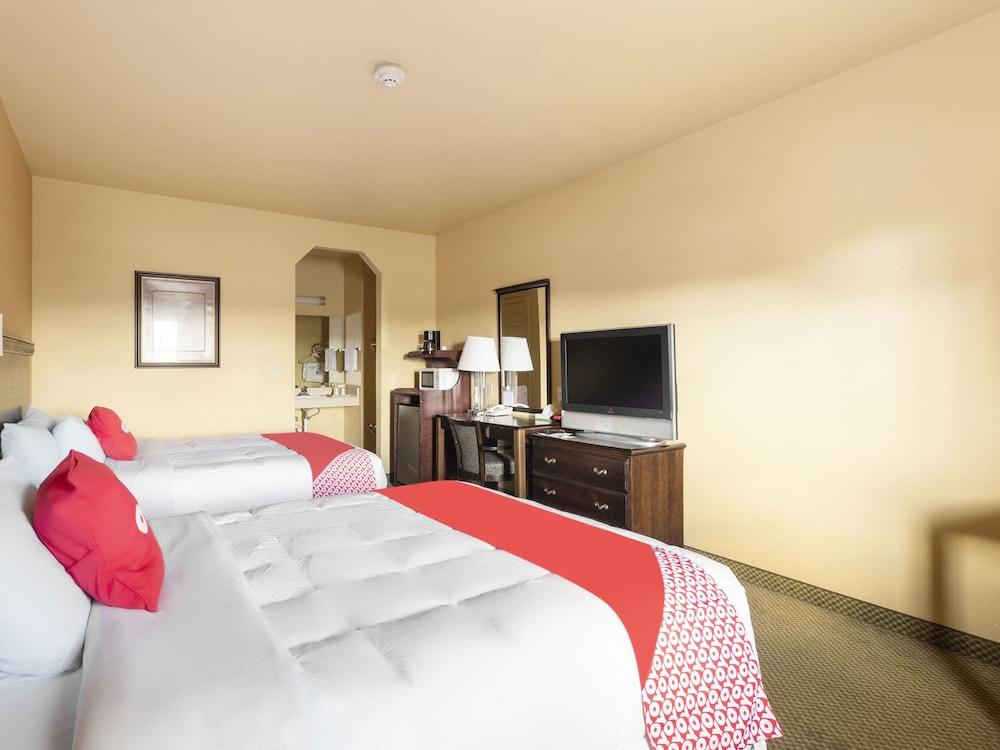 OYO Hotel Valley View TX, I-35 photo 13