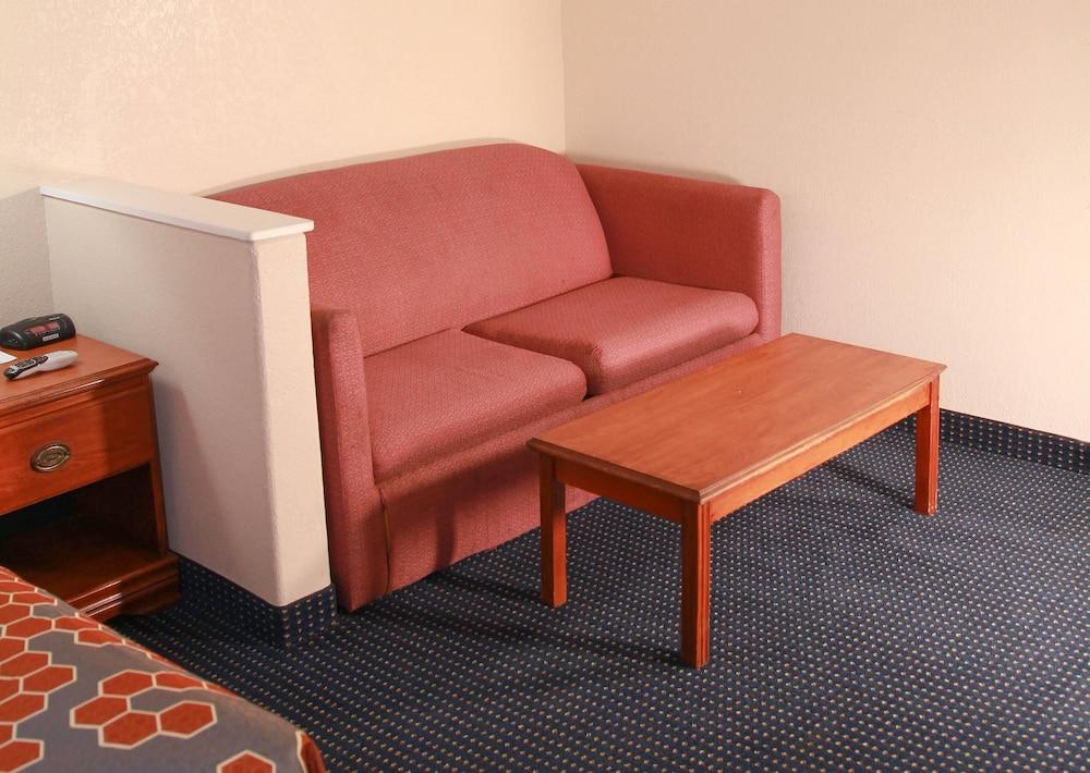 Travelodge by Wyndham Guymon photo 4