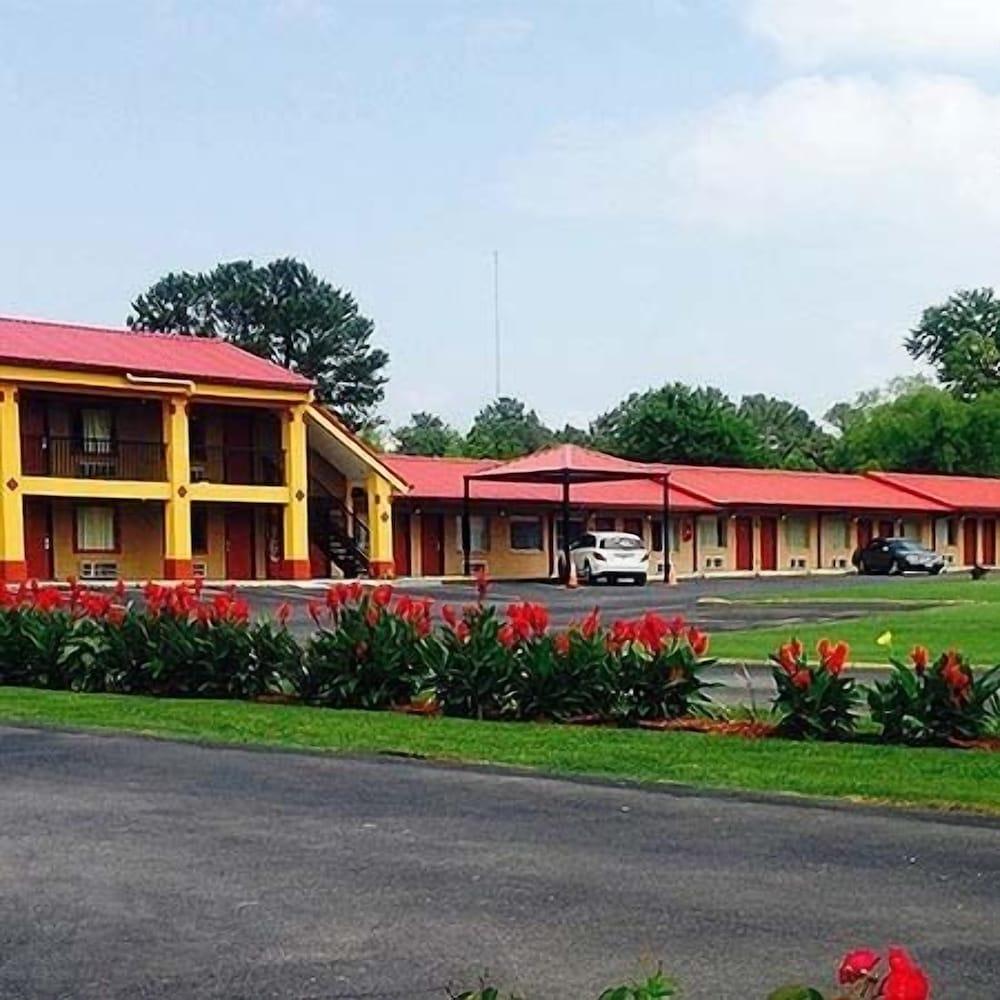 Duffy's Motel photo 25