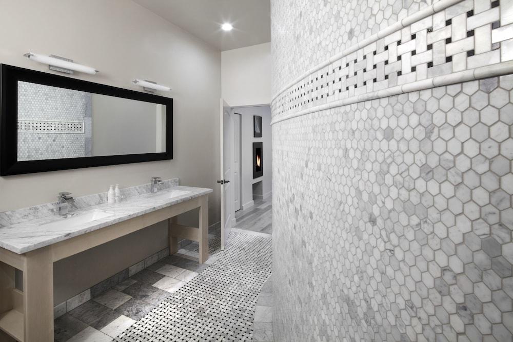 Rockhouse Suites photo 13
