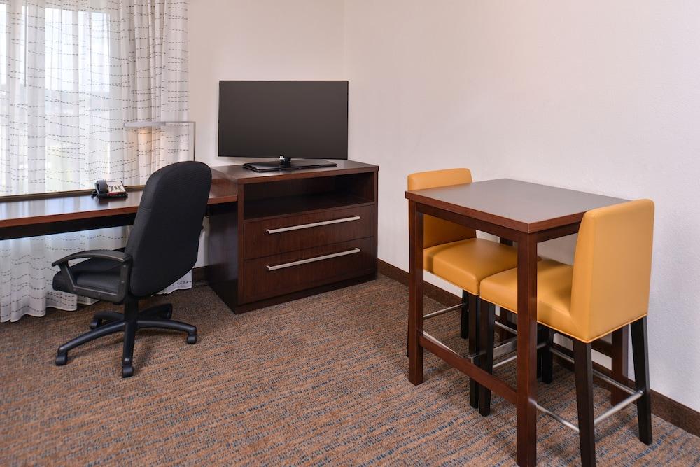 Residence Inn Cedar Rapids South photo 34