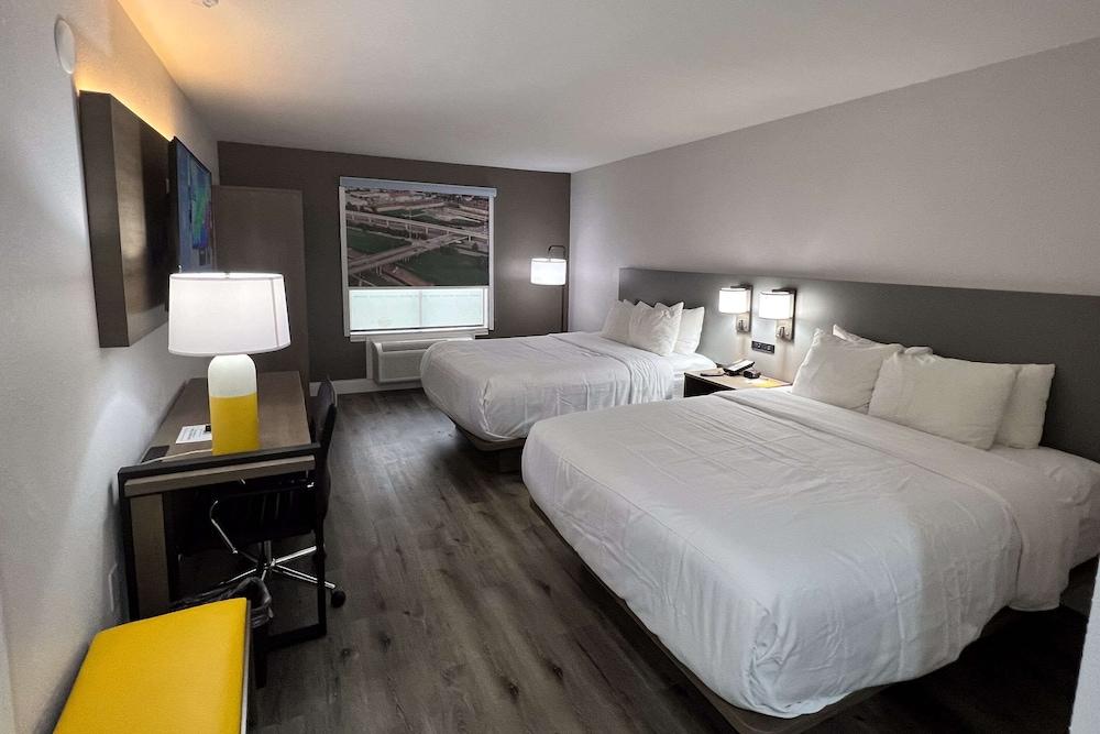 Comfort Inn & Suites Houston Key-Katy photo 14