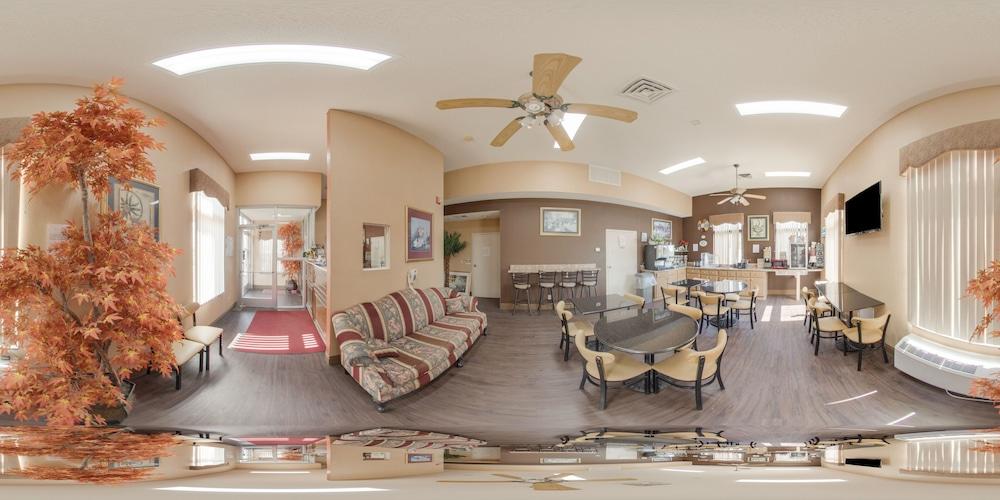 Econo Lodge Selmer photo 39