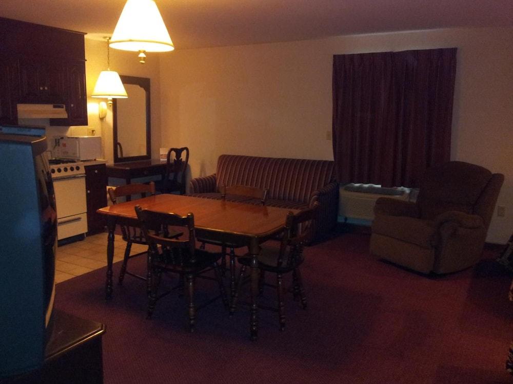 Classic Inn photo 20