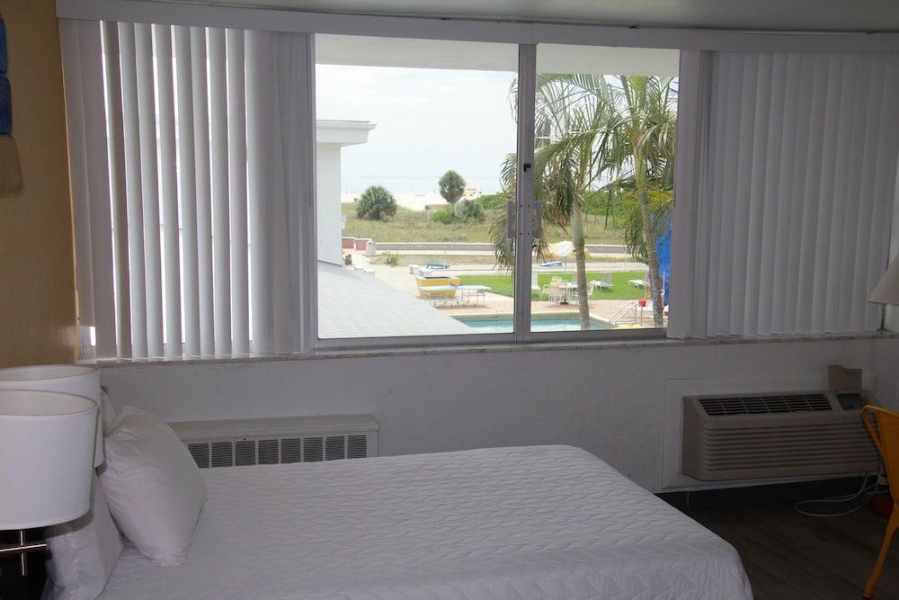 Sands of Treasure Island photo 36