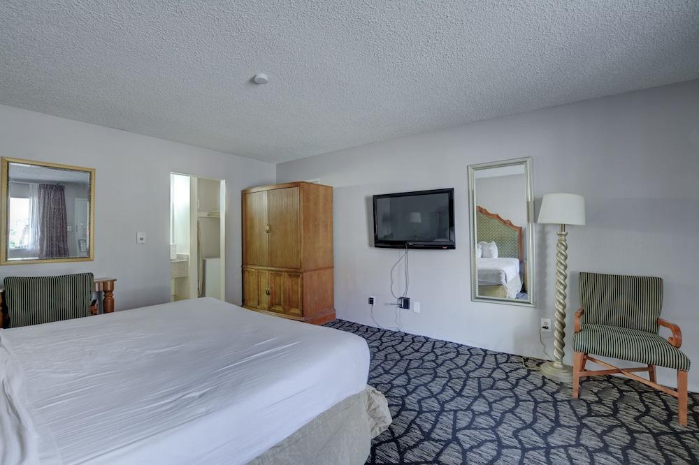 Aviation Inn photo 8