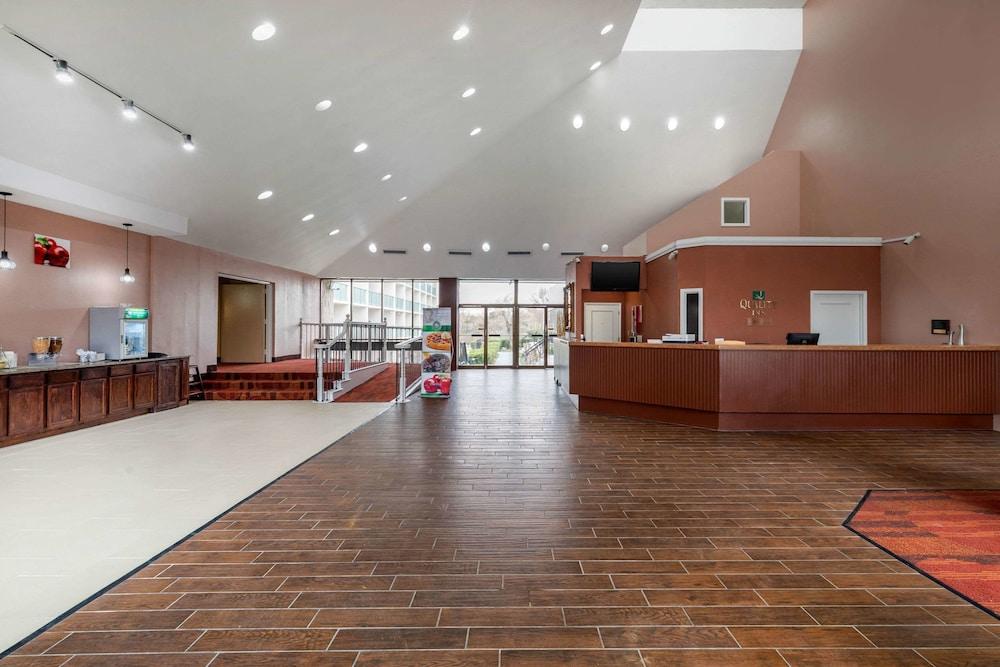 Quality Inn Tyler - Lindale photo 3