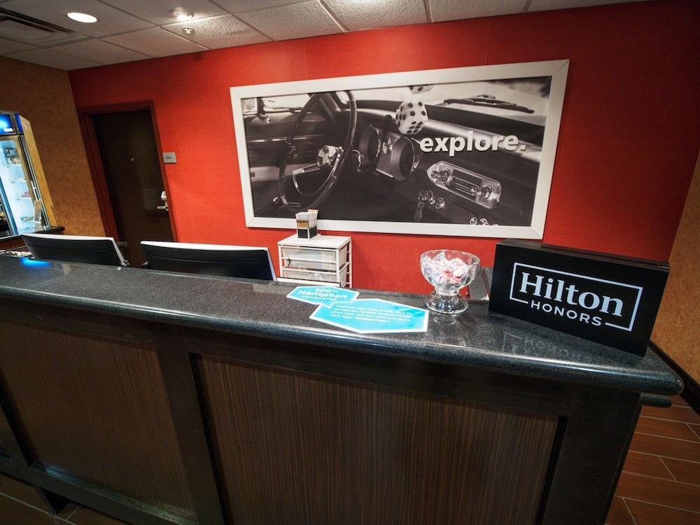 Hampton Inn & Suites Elk City photo 2