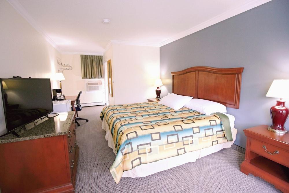 Moonlight Inn photo 5