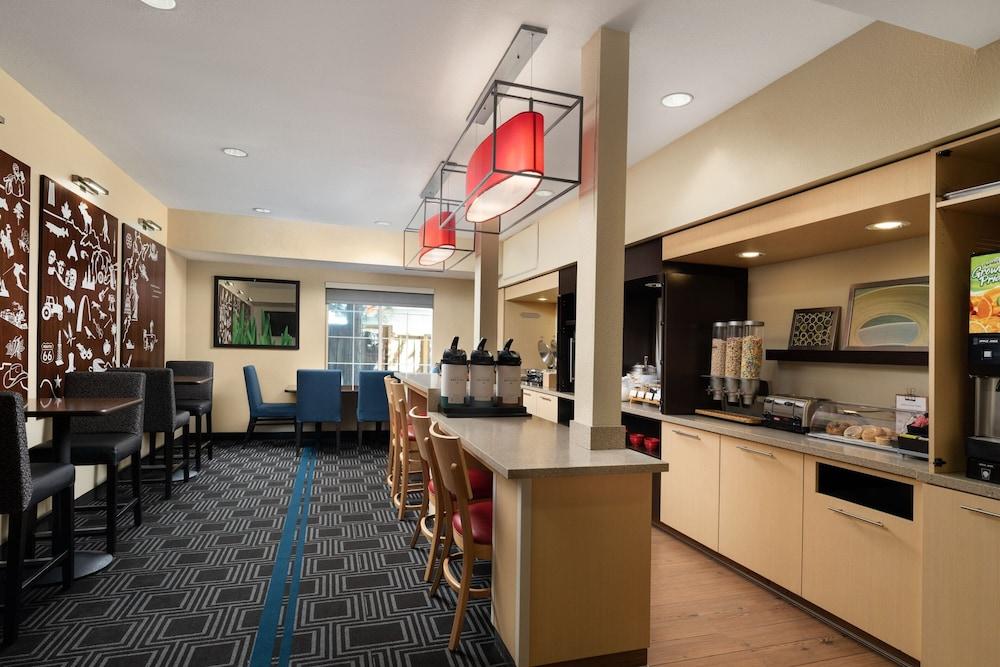 TownePlace Suites by Marriott San Jose Cupertino photo 17