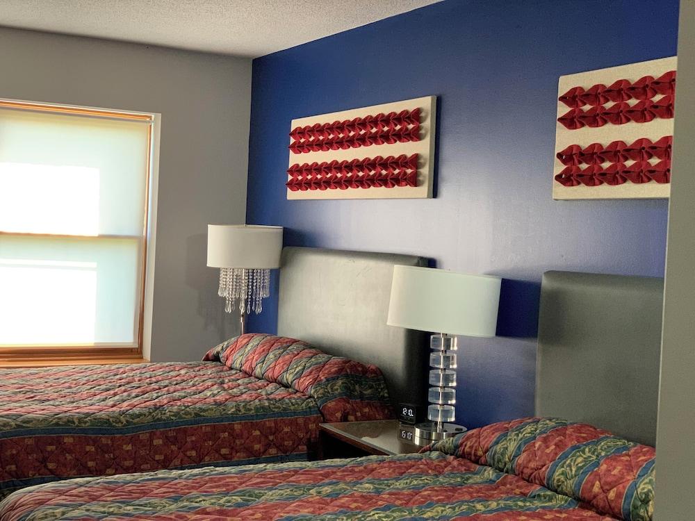 Illini Inn & Suites Hotel - Rantoul/Gifford/Champaign/Urbana photo 5