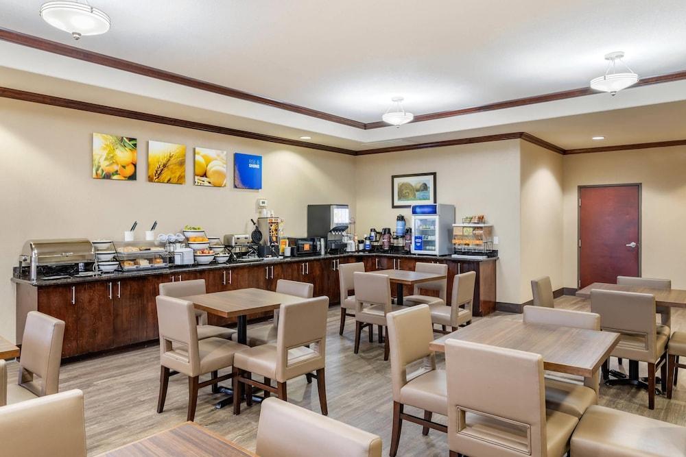 Comfort Inn & Suites Navasota photo 30