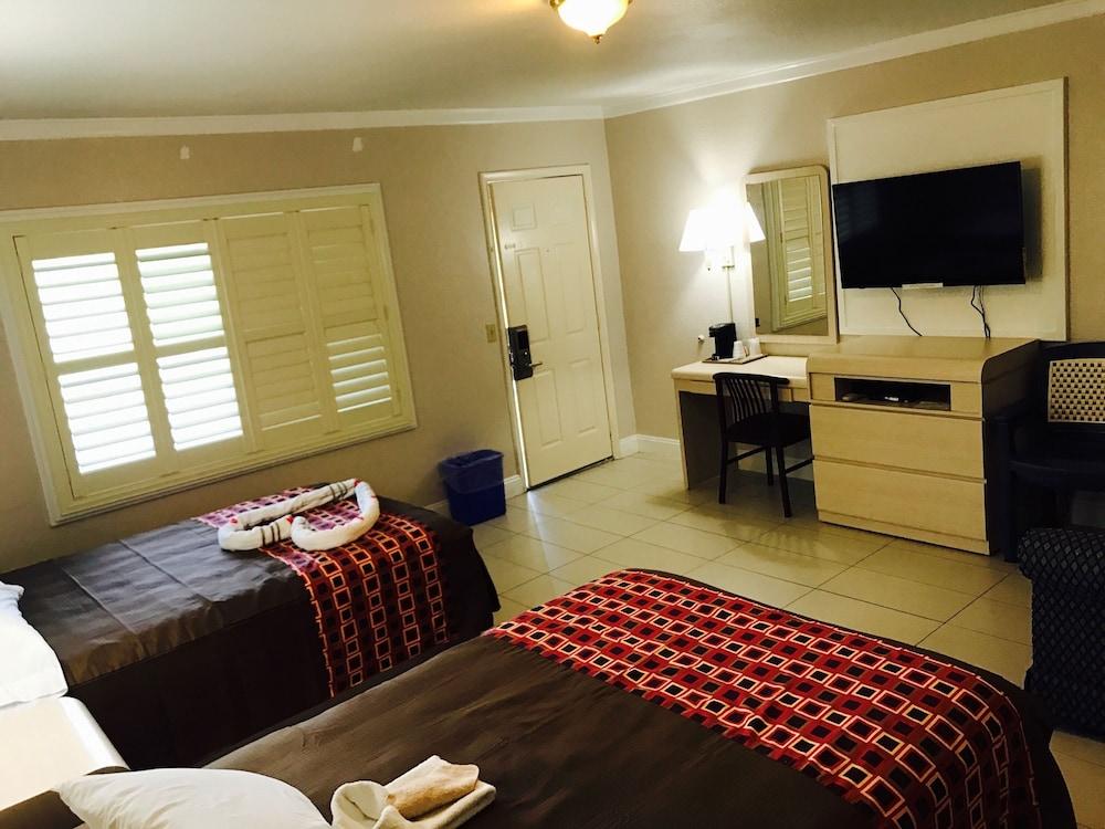 Apollo Inn Motel photo 22