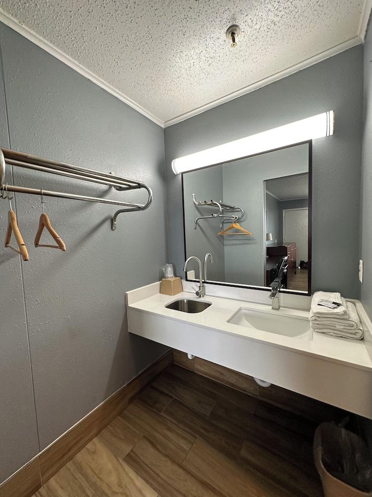 Studio Suites photo 18
